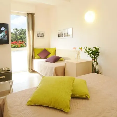 Dolce Guest house 3*